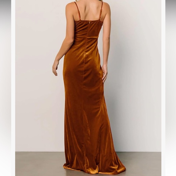 Emerald Green Velvet Wrap Dress - Picture 5 of 7